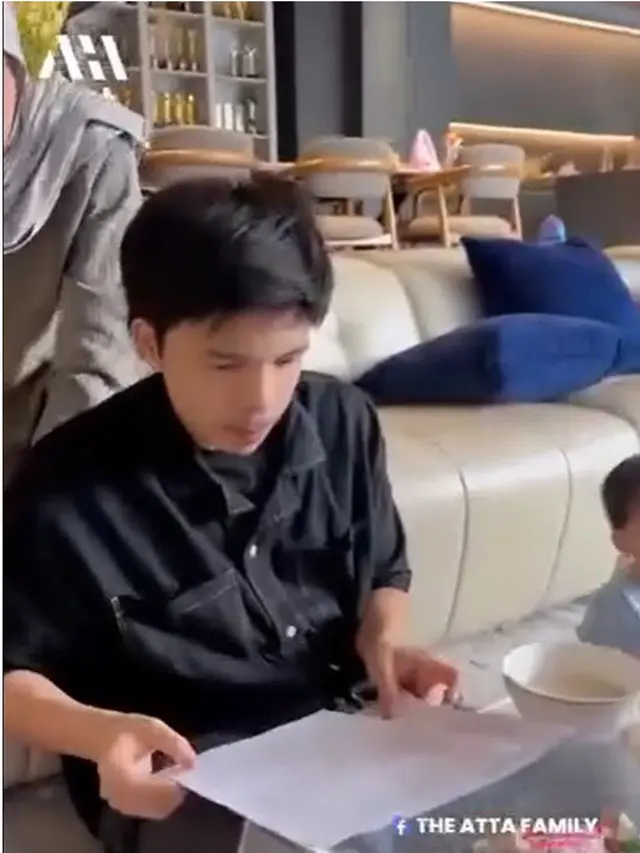 6 Momen Atta Halilintar Dapat Tawaran Jadi Ketua RT atau RW, Aurel Ikut Kaget