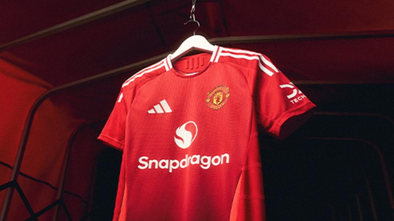 Jersey Baru MU