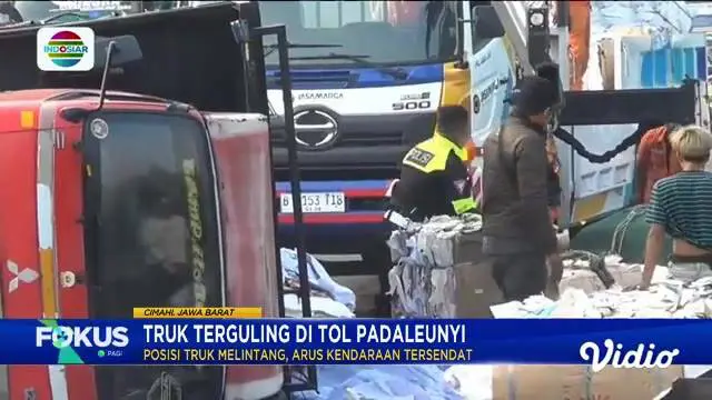 Simak informasi dalam Fokus Pagi edisi (16/06) dengan pilihan topik-topik sebagai berikut, Tiga Truk Terbakar Hebat, Gunung Merapi kembali Erupsi, Tabrakan Beruntun Libatkan Truk, Dua Pelajar Dibacok, Satu Tewas.