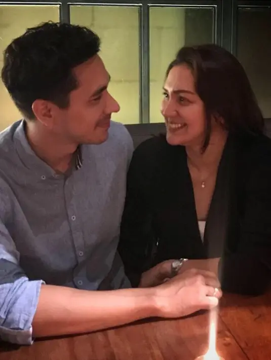 Donna Agnesia dan Darius Sinathrya