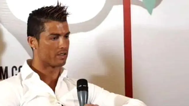 Ronaldo Bertemu Anak Angkatnya, Martunis Korban Tsunami