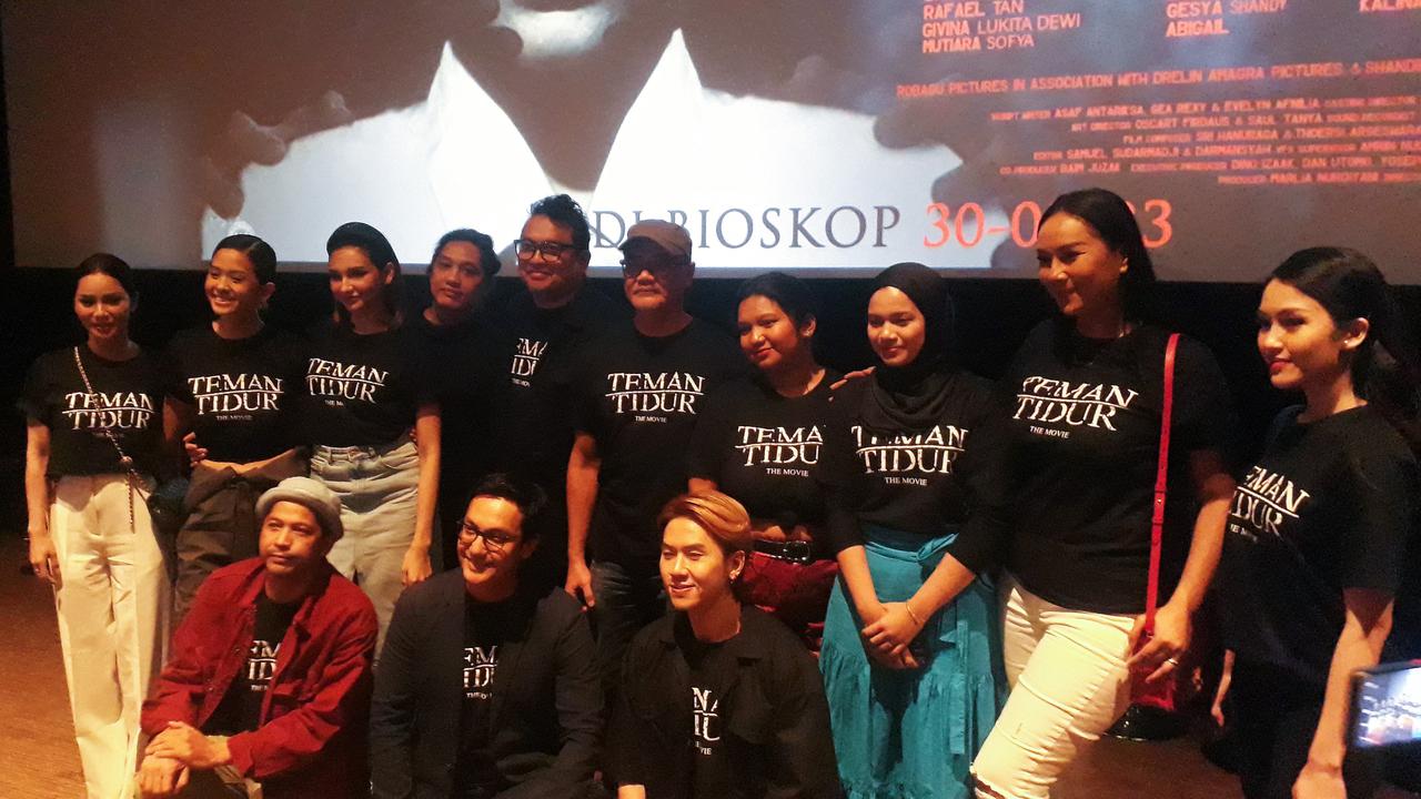 Cast dan Pemain Film Teman Tidur dalam Press Screening di XXI Kemang Village, Senin (27/03/2023).