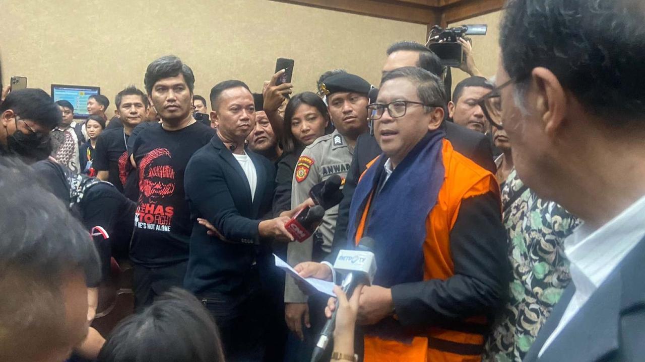 VIDEO: Koar-Koar Hasto PDIP Jelang Sidang Perdana Kasus Harun Masiku, Sekuat Tenaga Bela Diri