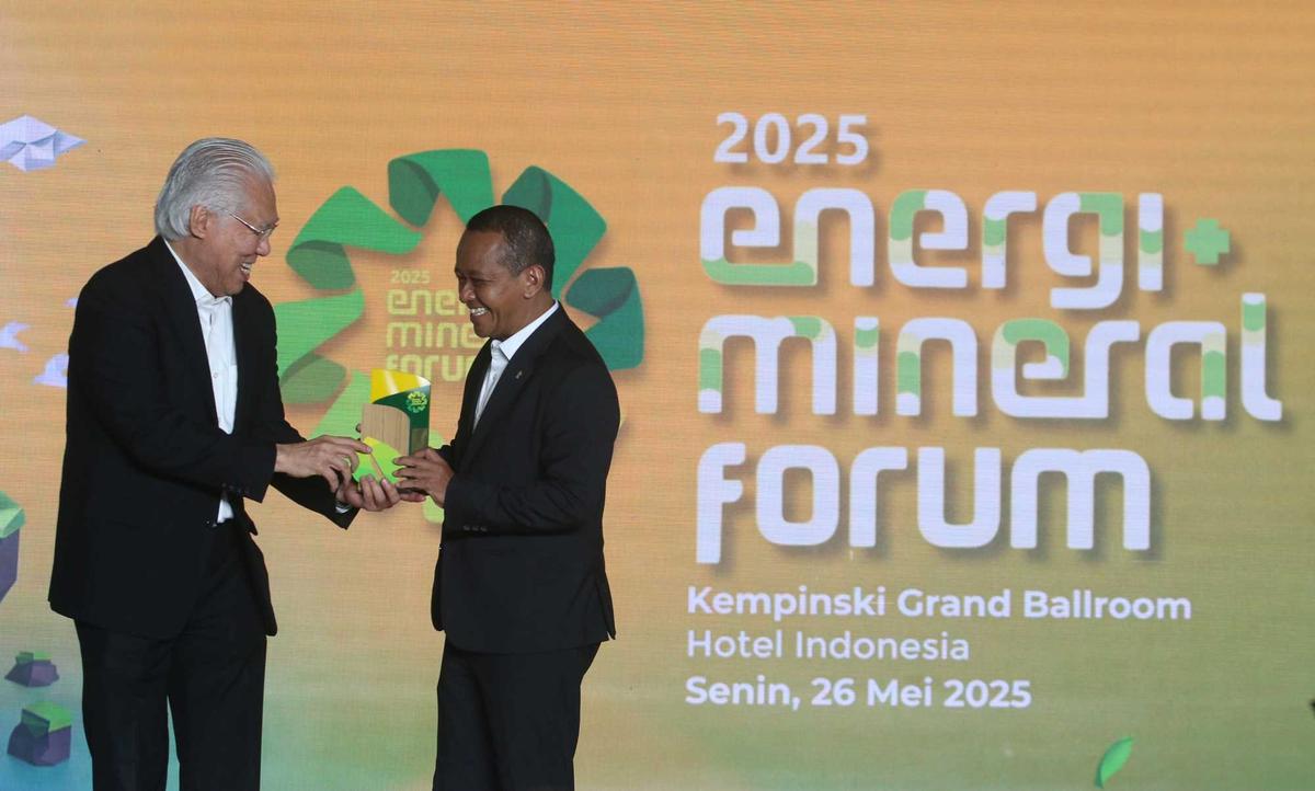 Bahlil dalam acara Energi Mineral Forum 2025