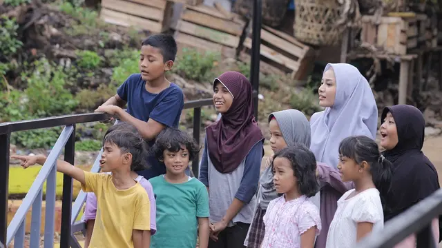 Film Ashiap man tayang 17 November 2022 di Prime Video. (Foto: Prime Video)