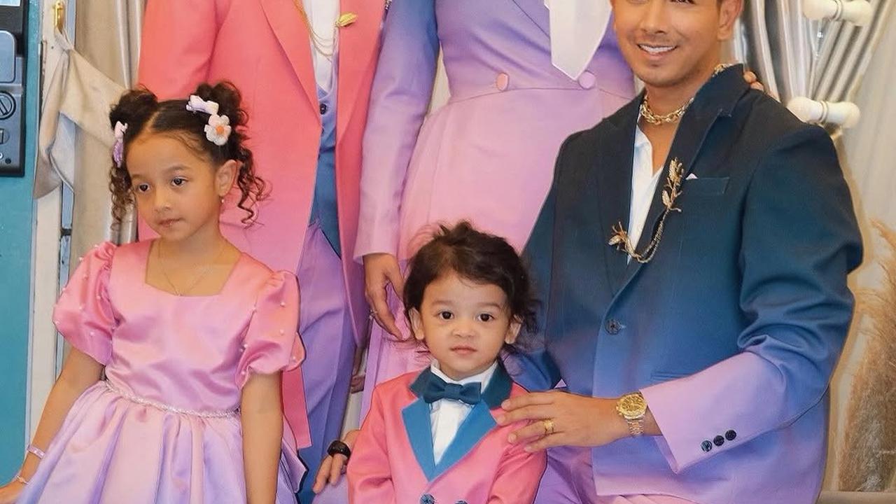 Potret Keluarga Sonny Septian dan Fairuz yang Kerap Pakai Couple Outfit
