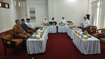 Kiai Sepuh Lirboyo Titip 7 Pesan Jelang Muktamar NU