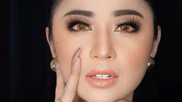 Dewi Perssik. (Foto: Instagram @dewiperssikreal)