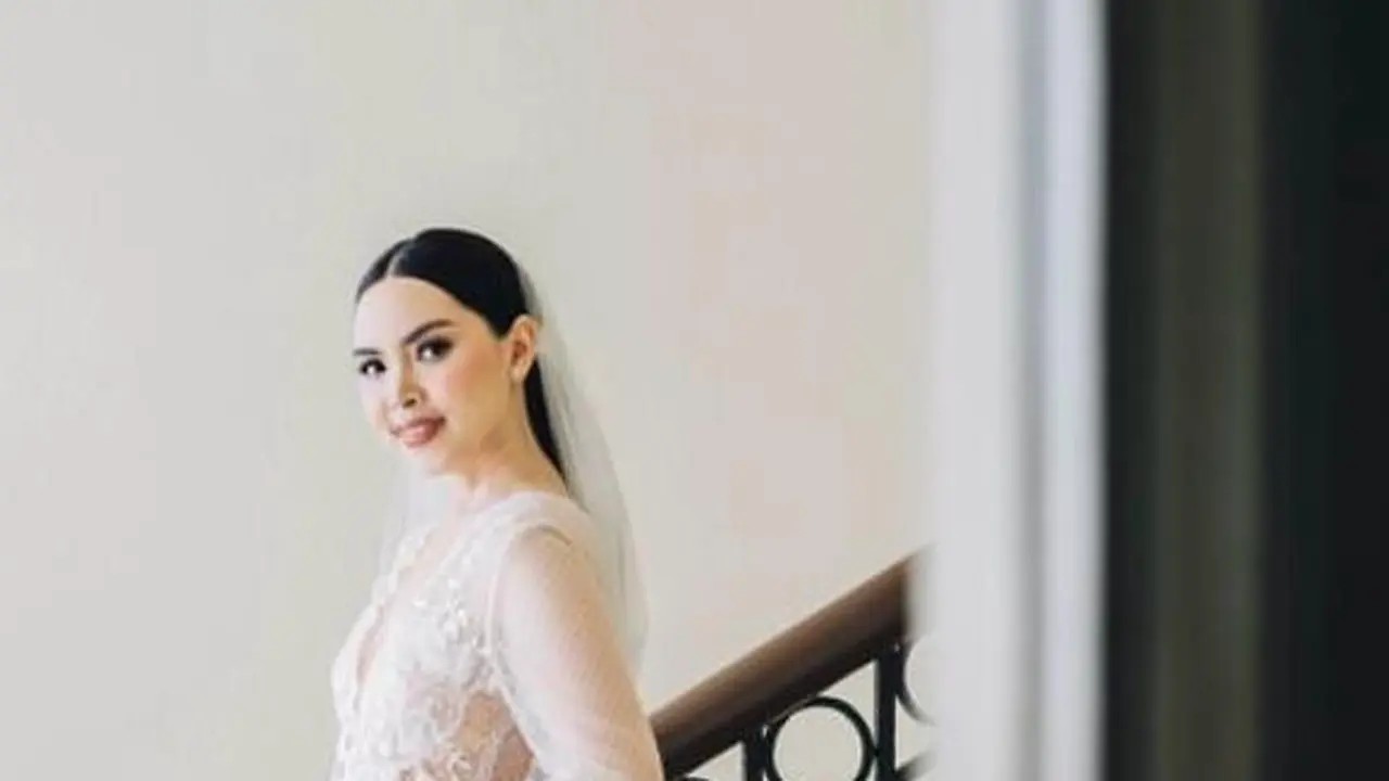 6 Potret Menawan Marchella Michelle dengan Clean Makeup Look Saat Dinikahi Christ Laurent