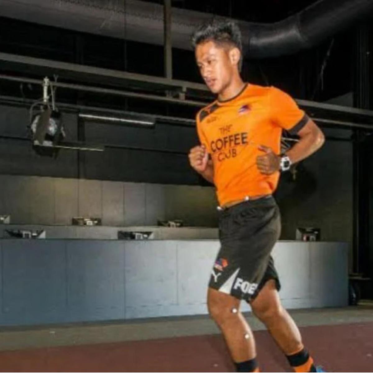 Yandi Sofyan Munawar di Brisbane Roar