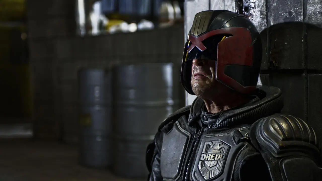 Demi Sekuel Dredd, Karl Urban Ingin Temui Pembuat Film