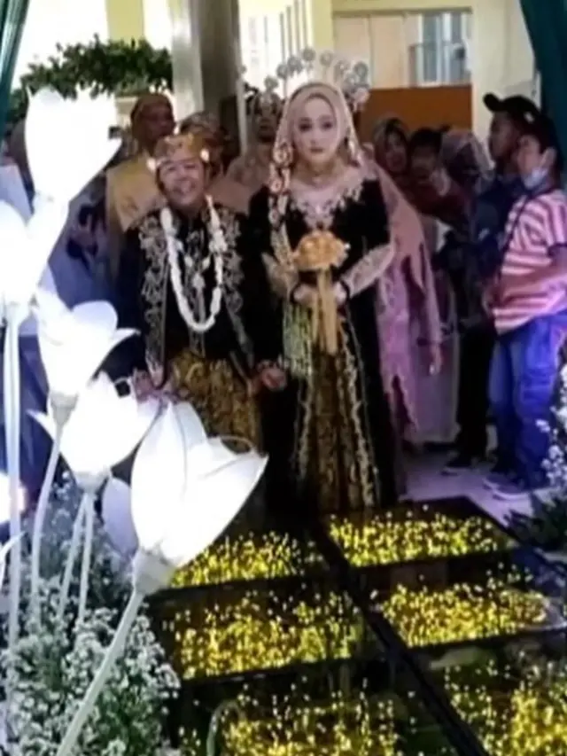 Adul dan Wenty menikah (Instagram/@wentyeri)