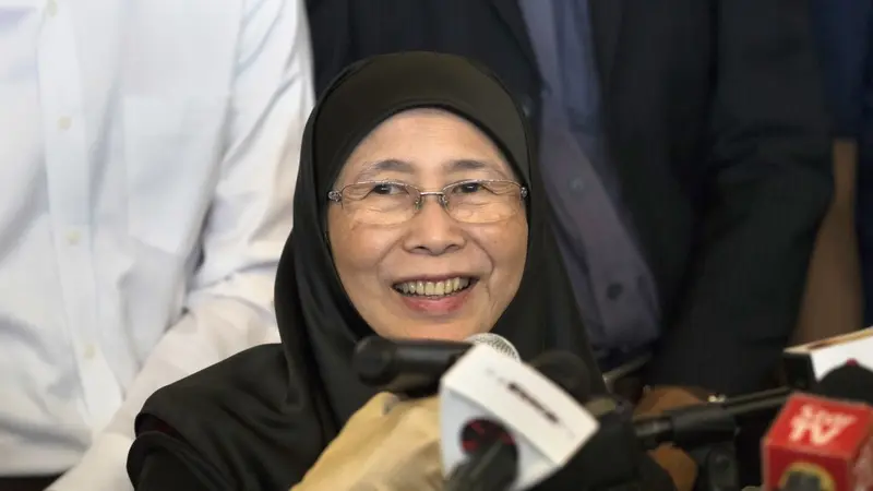 Wakil Perdana Menteri Malaysia Datuk Seri Dr Wan Azizah Wan Ismail (AP)