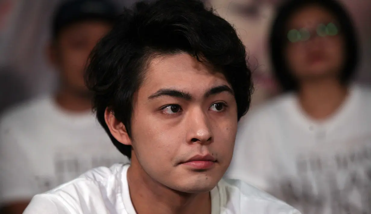 "Ya ada perbedaan bahasa dan budaya juga. Tapi sama Velove memudahkan itu. Dia baik dan saya di film ini bermain sebagai orang Jepang," kata Koutaro saat press conference film Hujan Bulan Juni, Selasa (24/10/2017). (Nurwahyunan/Bintang.com)