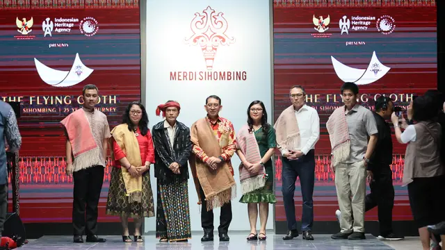 Merdi Sihombing, Mengubah Kain Ulos Menjadi Fashion Modern yang Berkelanjutan