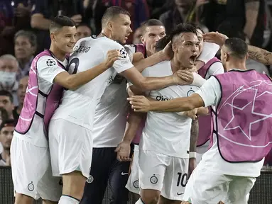 Barcelona harus bersusah payah untuk meraih hasil imbang kala menjamu Inter Milan pada lanjutan babak penyisihan grup Liga Champions 2022-2023. (AP/Emilio Morenatti)