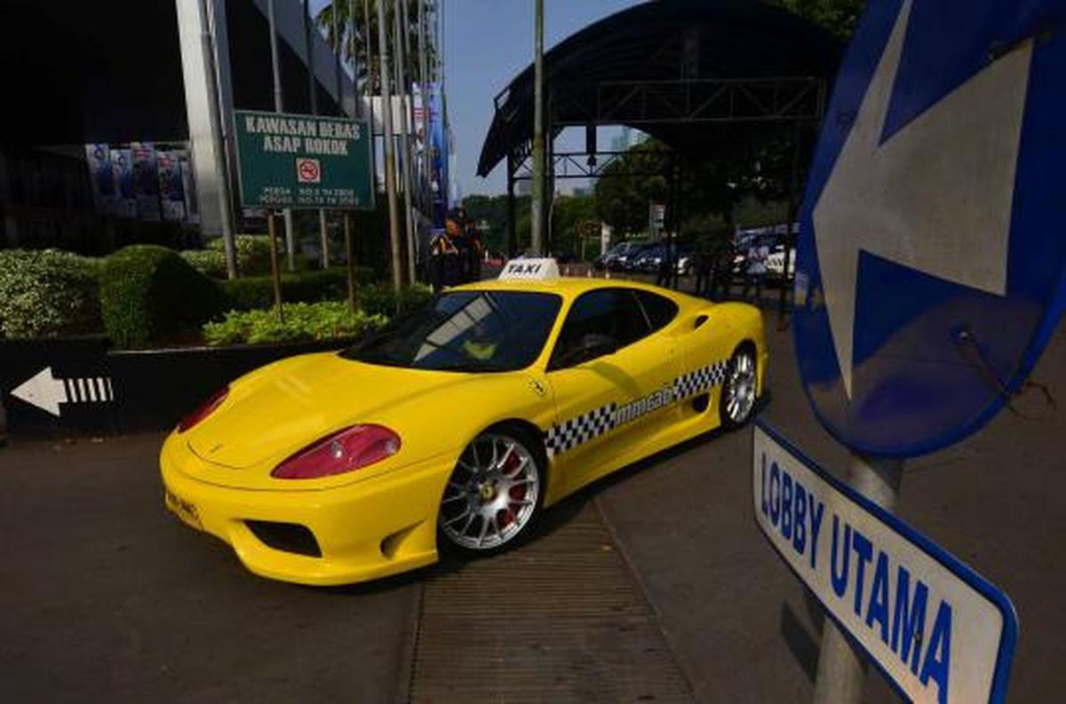 Taksi Ferrari, hanya untuk syuting film