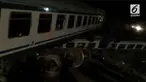 Kecelakaan kereta api terjadi di Turin, Italia. Insiden menewaskan dua orang dan lima belas orang lainnya terluka.