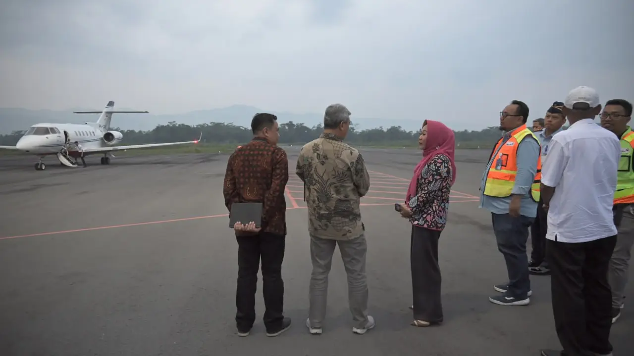 Menhub Budi Karya Sumadi di Bandara Soedirman (JBS) Purbalingga. (Foto: Liputan6.com/Dinkominfo Purbalingga)