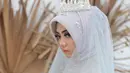 Ketika tampil mengenakan hijab, pedangdut asal Banyuwangi, Jawa Timur ini pun mendapatkan banjir pujian. Banyak penggemarnya yang mendukung perubahan penampilannya tersebut. (Liputan6.com/IG/@3day_creative)