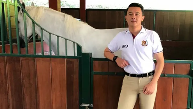 7 Pesona Ridwan Dhani, Sekertaris Pribadi Prabowo yang Bikin Meleleh
