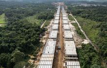 FOTO: Penampakan Jalan Tol IKN yang Membelah Hutan Kalimantan, Pembangunannya Terus Dikebut Jelang HUT RI