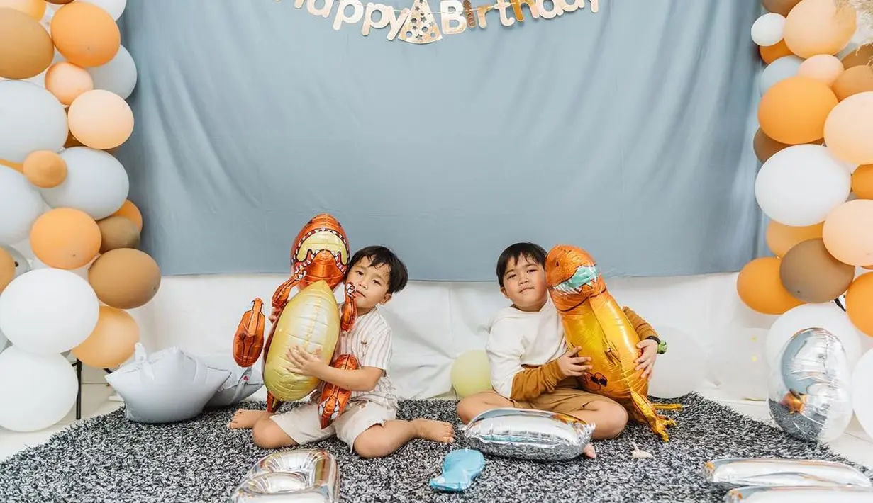 Ayus Sabyan dan Ririe Fairus kompak Rayakan Ultah Anak (Instagram/ririe_fairus)