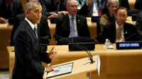 Barack Obama saat menyampaikan pidatonya dalam KTT yang membahas tentang pengungsi di New York City (Reuters)