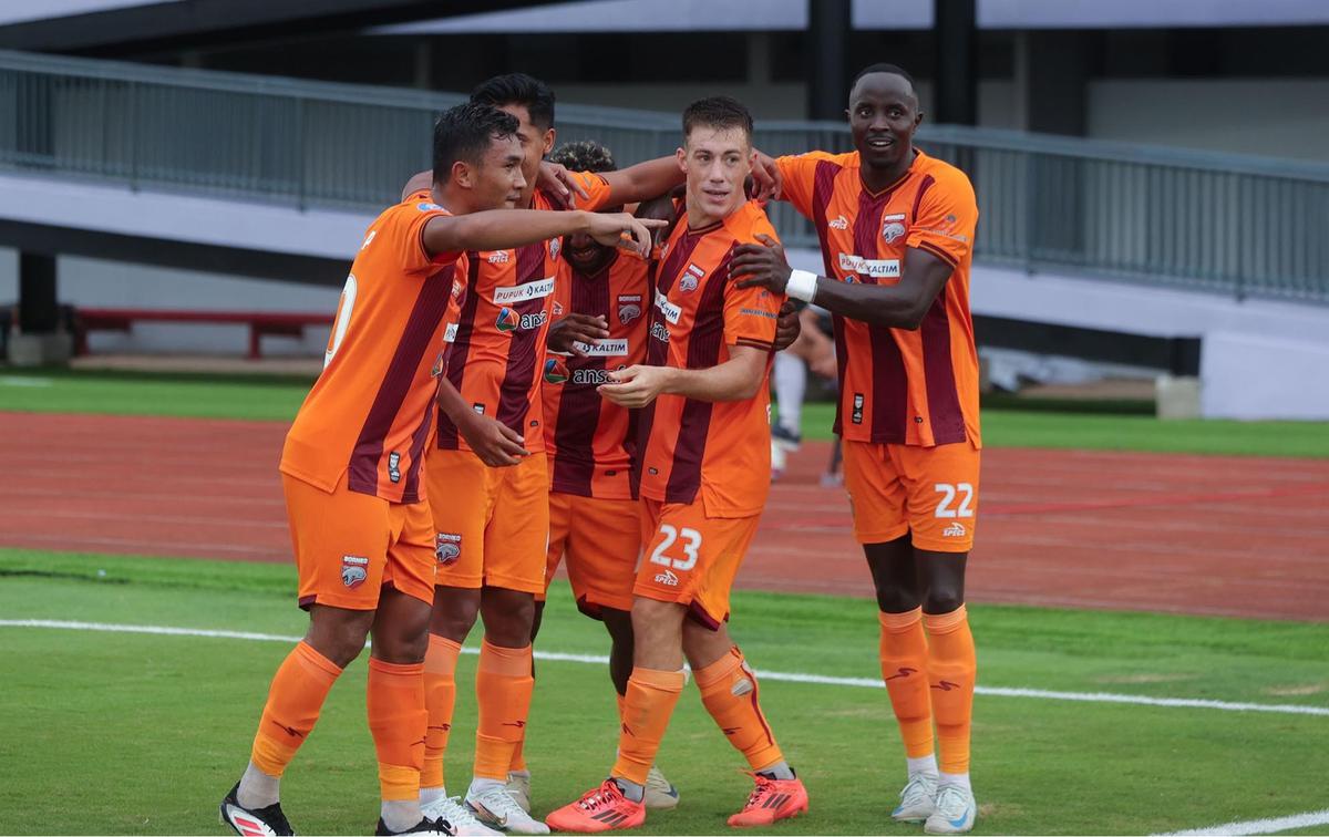 Foto: Di Kandang Sendiri, Persita Dikalahkan Borneo FC