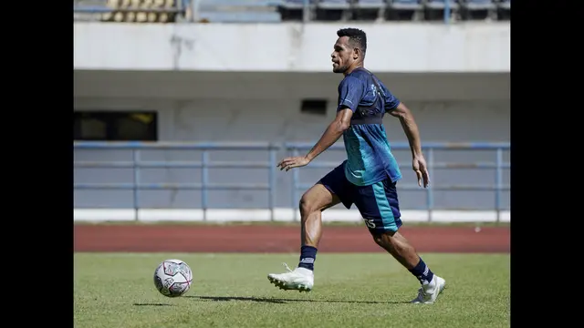 Foto: 3 Penggawa Persib Bandung Berlabel Timnas Indonesia Siap Tampil di Perempat Final Turnamen Piala Presiden 2022