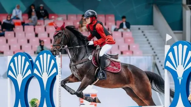 Potret Cut Syifa Ikut Kejuaraan Berkuda. (instagram/cutsyifaa)