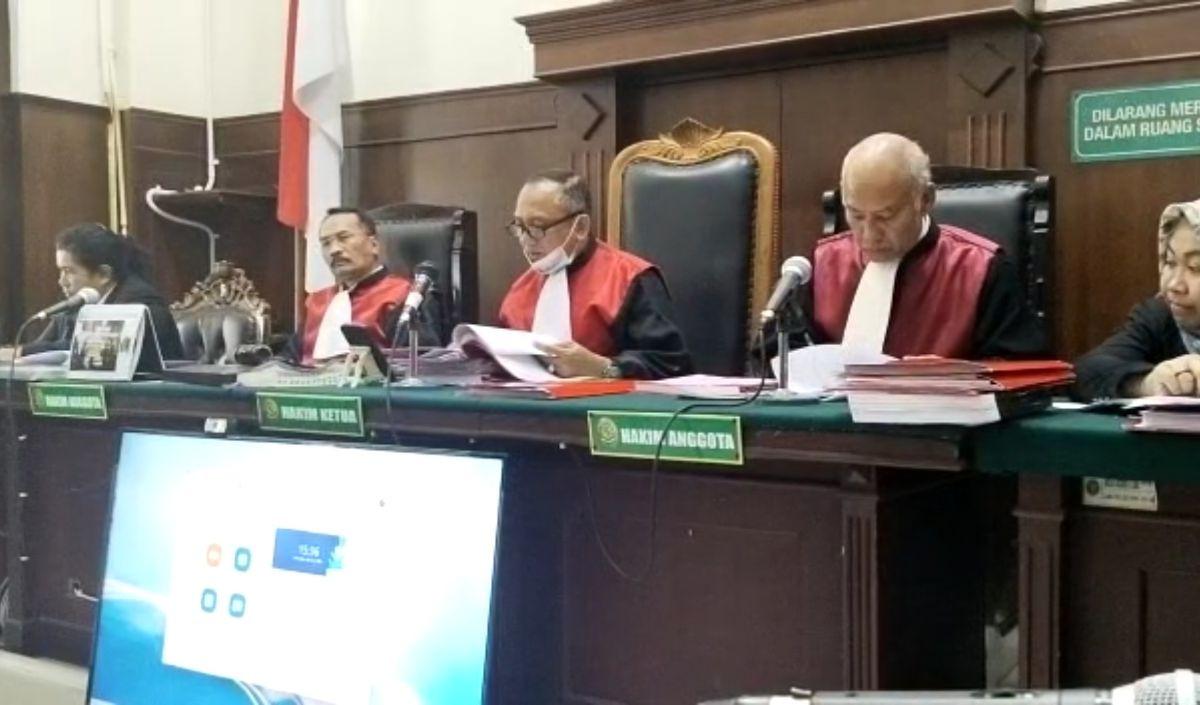 Ada beberapa alasan mengapa nenek Asfiyatun mengajukan banding. Pertama, kuasa hukum bersikukuh kliennya tidak bersalah karena dia tidak tahu menahu mengenai isi paket tersebut.