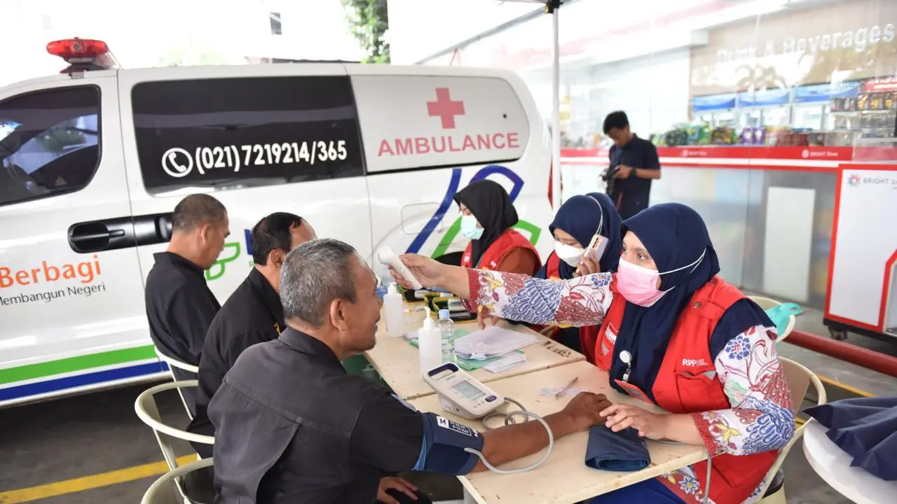 Masyarakat dapat memeriksa kondisi kesehatan secara gratis, serta memperoleh vitamin di wilayah Jakarta dan Bekasi, Jawa Barat.