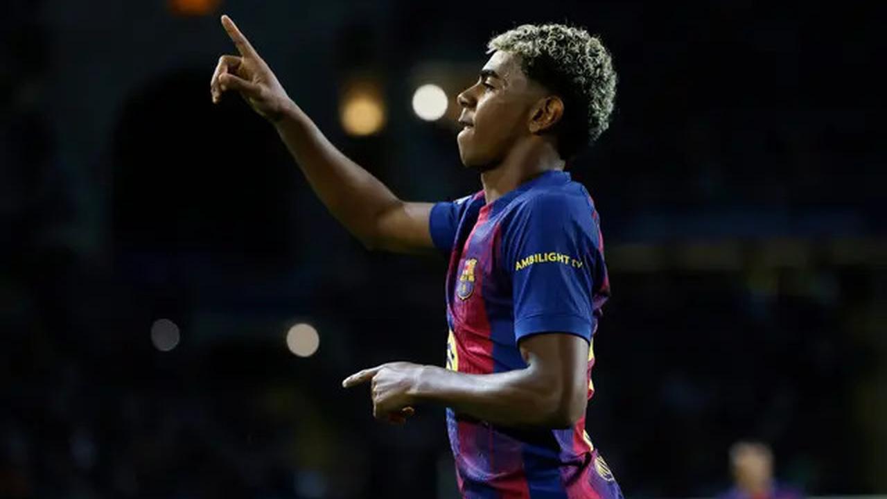 Lamine Yamal Cetak Rekor Lagi Ketika Bantu Barcelona Bantai Olympiacos di Liga Champions