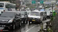 Jalur Puncak Ditutup, Hanya Warga Lokal yang Boleh Melintas