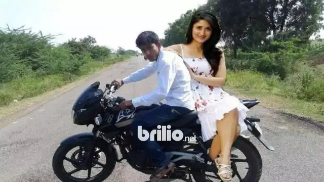 6 Editan Foto Orang India Naik Motor Ini di Luar Nalar, Ngawur Banget