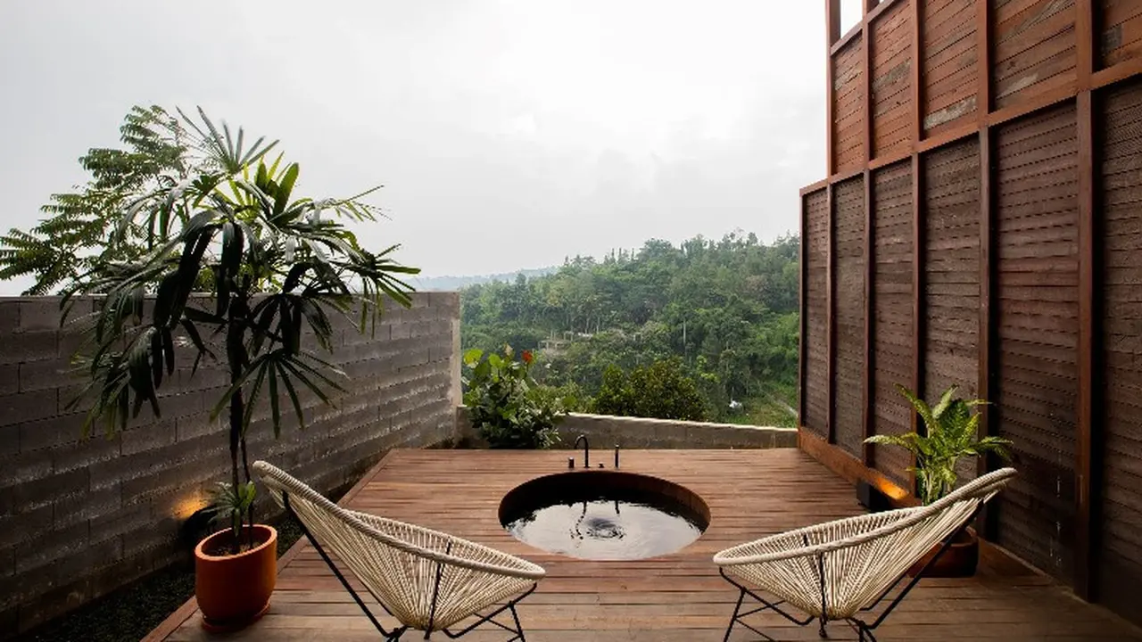 Vila Mewah dengan Fasilitas Private Warm Pool dan Jacuzzi di Kota Bandung