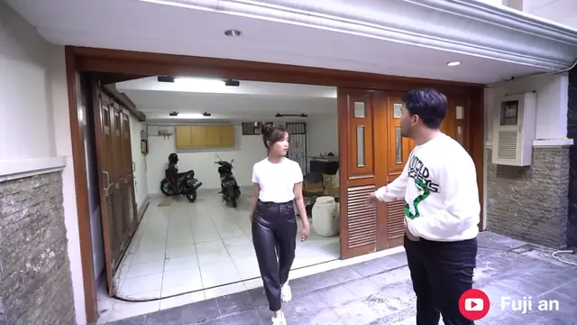 Fuji Cari Rumah Baru