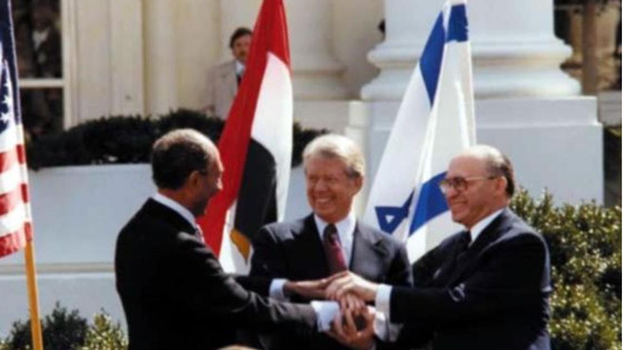 Pemimpin Negara Arab Ini Berkunjung ke Israel, Disambut 21 Tembakan Meriam
