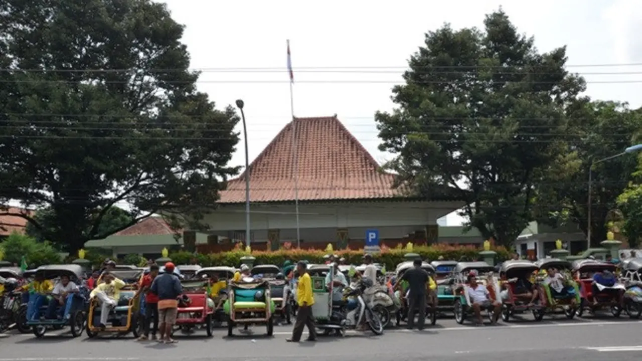 Pemkot Yogya Gandeng UGM Rancang Bentor Ramah Aturan