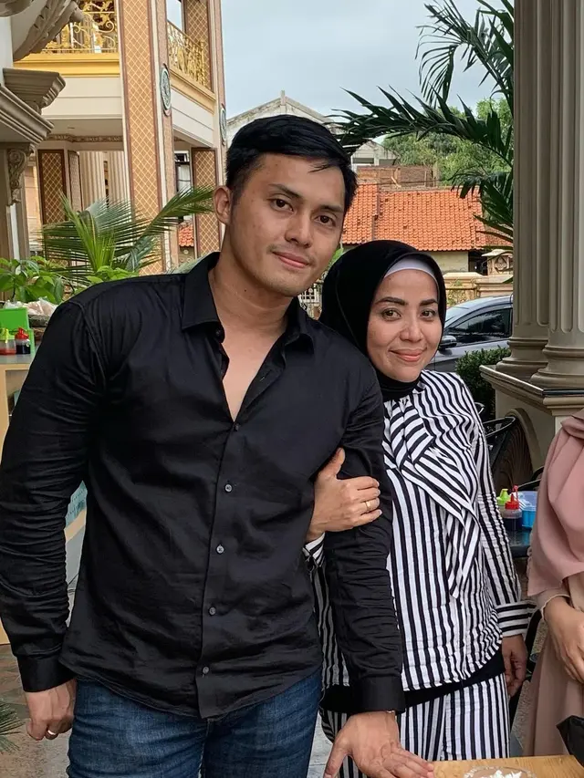 Dituding Bangkrut, Ini 7 Potret Sumber Kekayaan Muzdalifah yang Fantastis