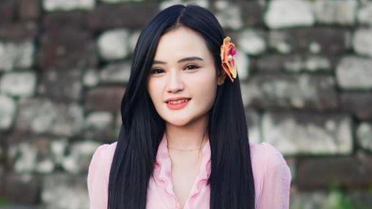 Angkat Bicara soal Royalti Lagu Asmalibrasi, Ini Sosok Fanny Soegi