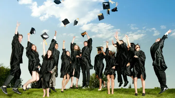 7 Hal yang Harus Kamu Lakukan Sebelum Lulus Kuliah