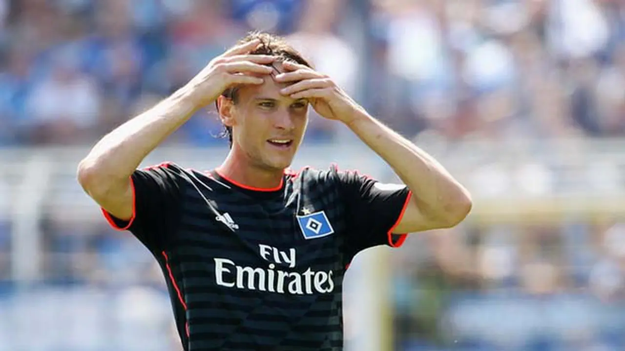 Bunuh Diri Gelandang Hamburg Ini Berhasil Selamatkan Leverkusen