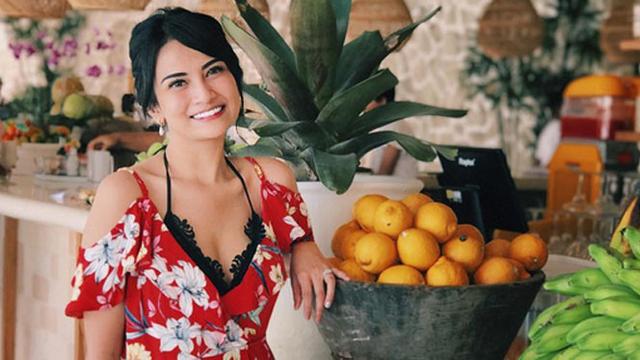 [Bintang] Vanessa Angel dan Jane Shalimar