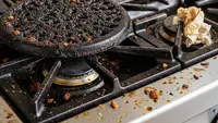 7 Cara Membersihkan Saringan Kompor Berminyak Tanpa Diganti Baru, Dapur Kembali Kinclong