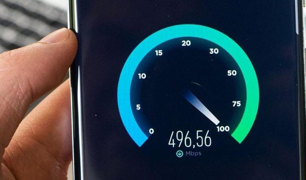 2.&nbsp;Investasi dalam Router WiFi Terbaru