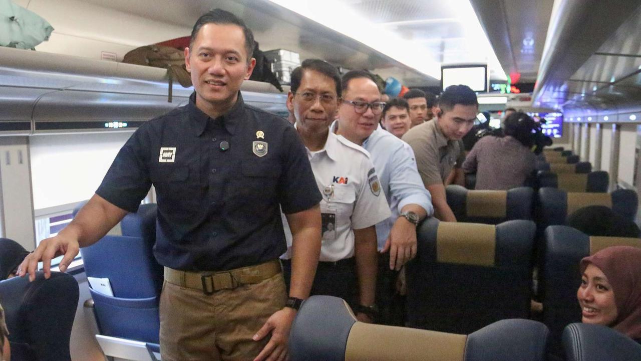 AHY tinjau arus mudik di Stasiun Pasar Senen