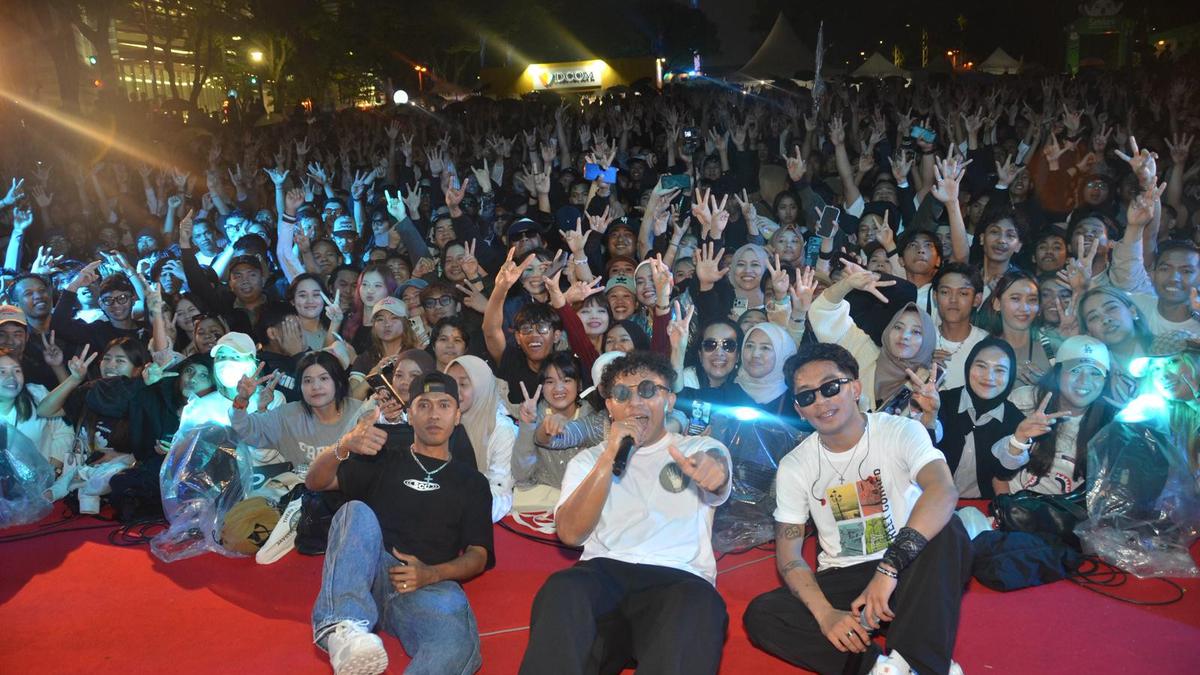 Kisah Silet Open Up Manggung di Indonesia Fair 2026 Jepang, Lagu Tabola Bale Langsung Disambut Hangat