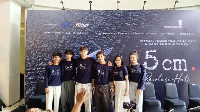 5cm Revolusi Hati